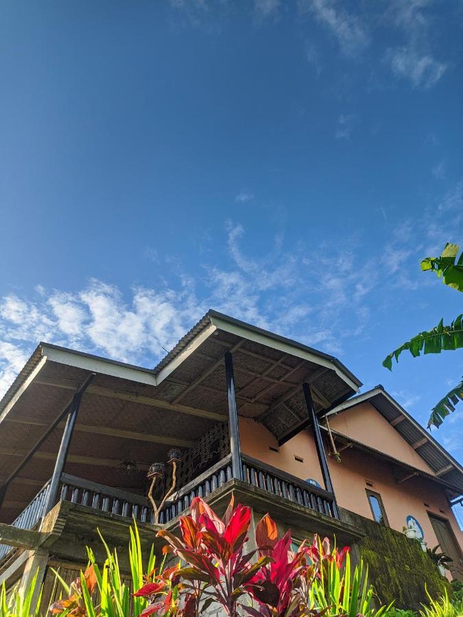 Tetebatu Mountain View Homestay Exterior photo
